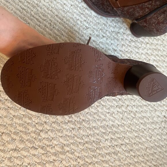 NWOT - East End Lakewood John Fluevog Buckled Ankle Boots Brown Floral- size 8 - Picture 8 of 8